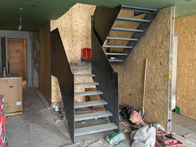 居礼国际广场钢