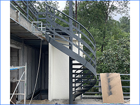 涧山中柱旋转楼