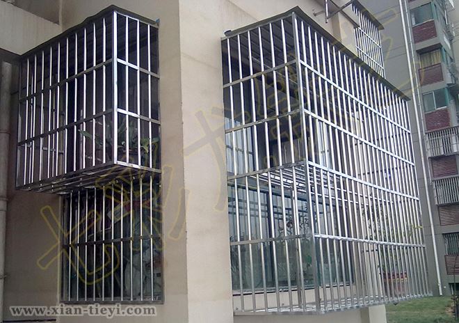 突出式栅栏型不锈钢护窗