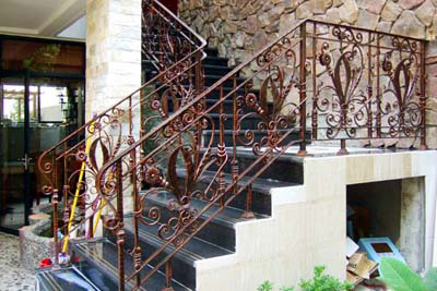 古典铁艺楼梯护栏
