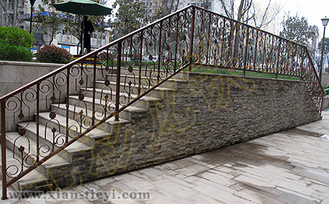 中冶曲江山铁艺楼梯护栏定做及安装
