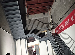 民乐园文化街钢结构直楼梯