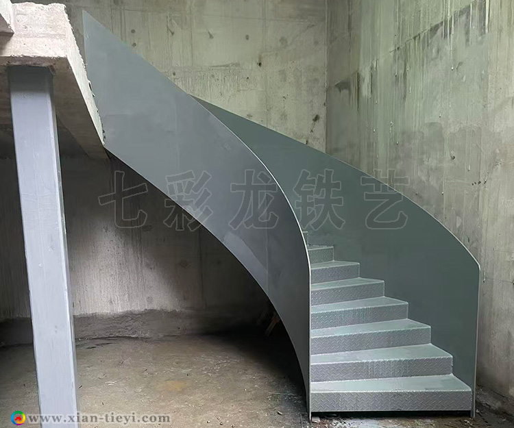 世园林曦板式螺旋楼梯_1