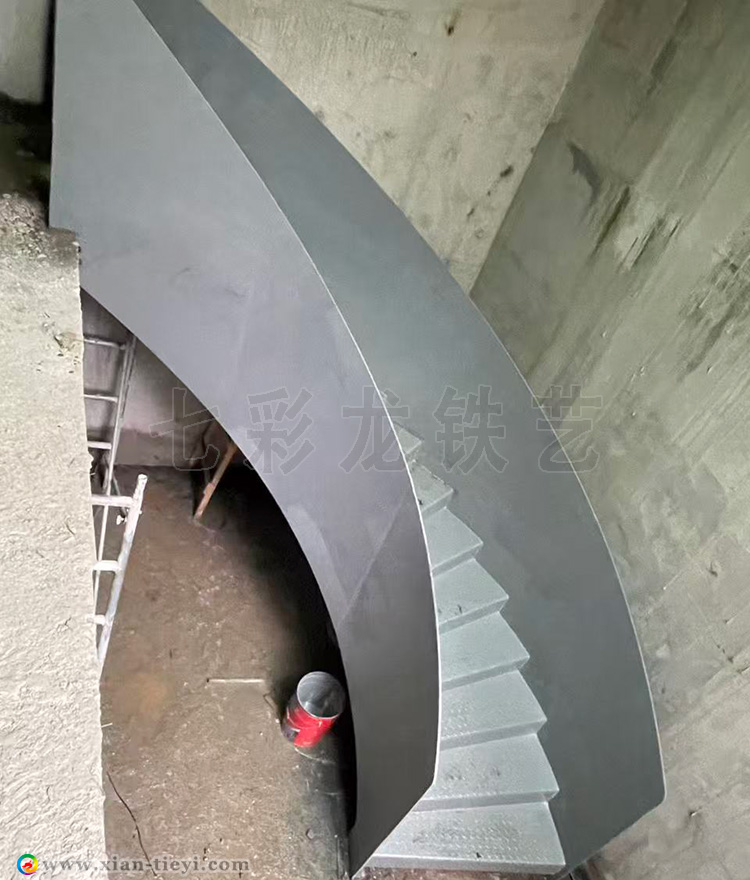 世园林曦板式螺旋楼梯_2